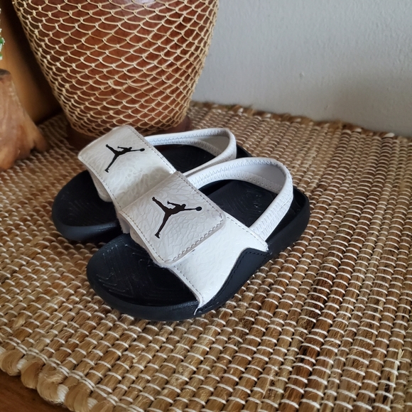nike slides 6c